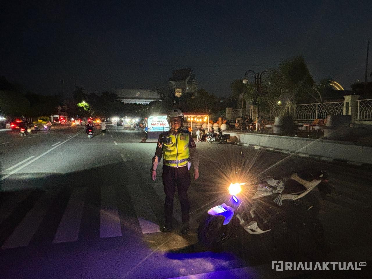 Usai Viral, Polisi Bubarkan Motor Parkir Sembarangan Depan SMPN 1 Pekanbaru