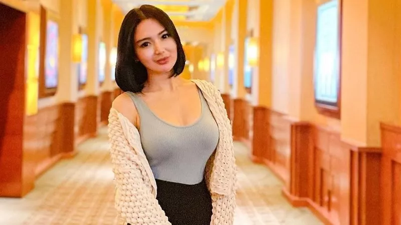 Gaya Wika Salim di Bioskop, Netizen: Meni Bohay!