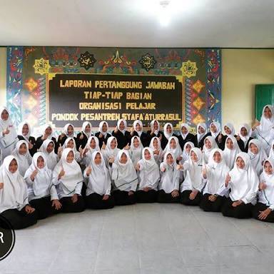 Sebanyak 18 Murid SDIT  Penghapal Al- quran diwisuda