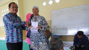 110 Murid SMK PGRI Pekanbaru Dapat Bea Siswa