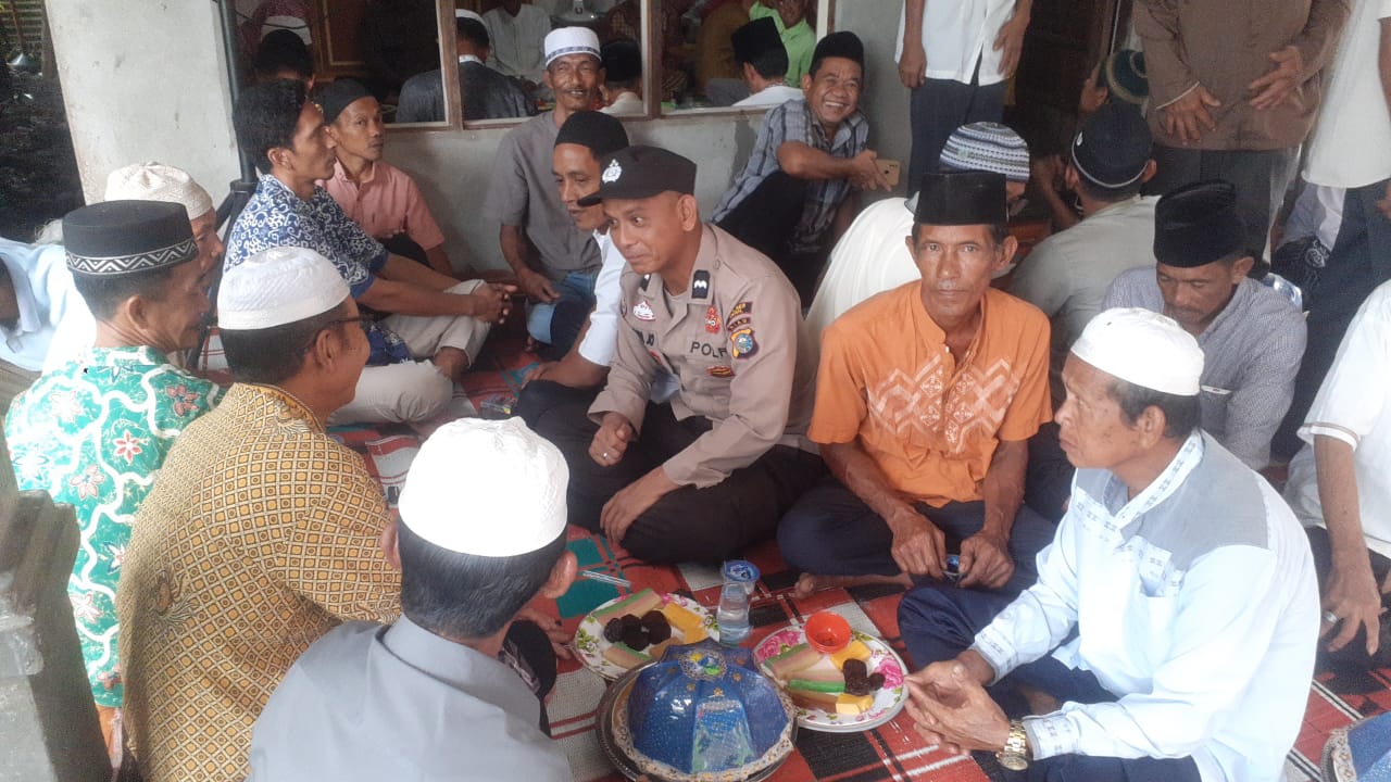 Polsek Sungai Batang Sambangi Masyarakat Benteng untuk Sosialisasikan Pemilu 2024