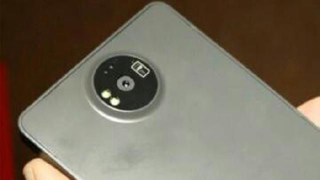 Kembali Nokia 8 Menampakkan Diri