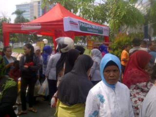 Pasar Murah Alfamart Diserbu Warga Pekanbaru