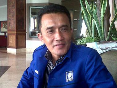 Perwako Tentang Reklame Bermuatan Politik Hanya Isu Persaingan Bisnis