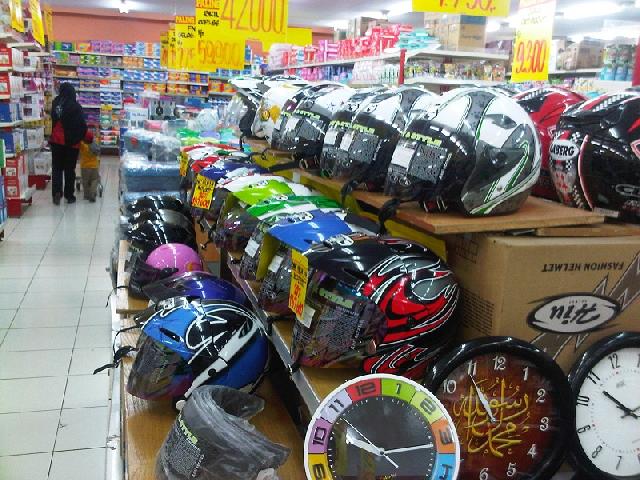 Banyak Helm Palsu, Ini Cara Atasinya
