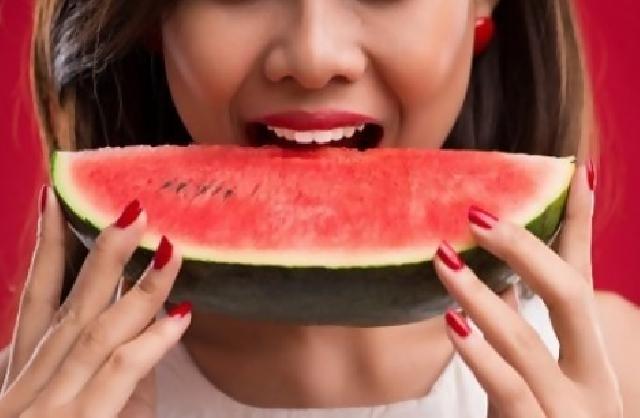 4 Buah Kunci Kulit Awet Muda