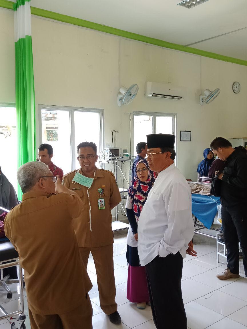 Bupati Inhil Kunjungi Para Pasien RSUD Puri Husada Tembilahan