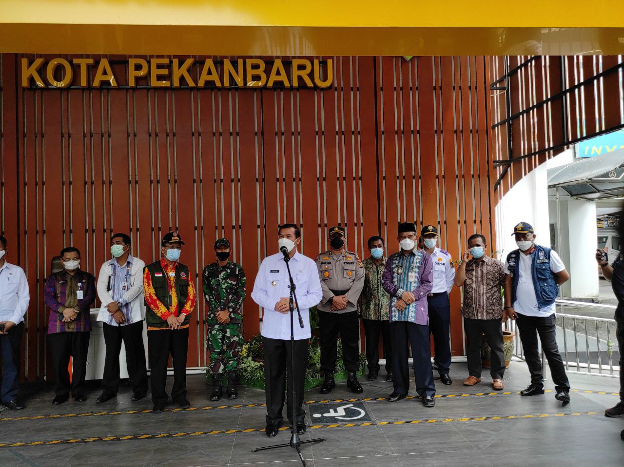 Mantap, Pemko Pekanbaru Luncurkan Lima Bus Vaksinasi Keliling