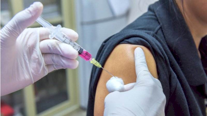 Apa Benar tak Perlu Lagi Pakai Masker setelah Disuntik Vaksin COVID-19?