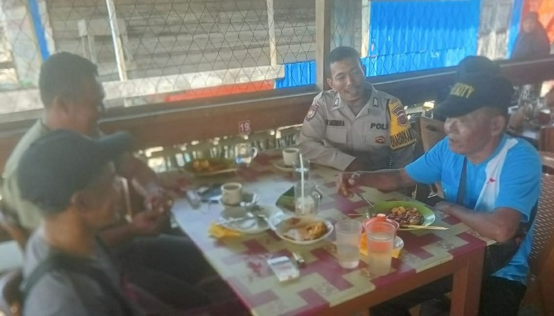 Polsek Tanah Merah Ajak Warga Desa Sungai Laut Jaga Kamtibmas Jelang Pilkada 2024