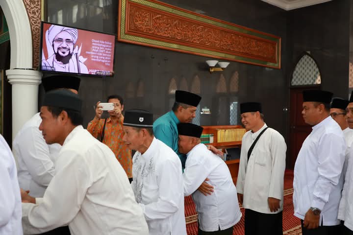 Bupati Siak Lepas 333 Jemaah Calon Haji, Tertua 83 Tahun dan Termuda 20 Tahun