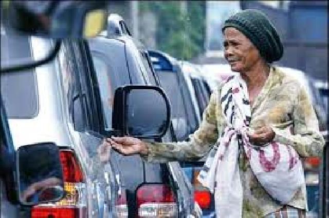 Nenek 81 Tahun Ini Ngaku Mengemis Karena Himpitan Ekonomi