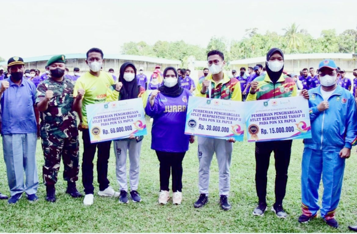 TC Berjalan Jelang Porprov Dimulai, Kasmarni : Teruslah Berlatih Sampai Keringat Terakhir