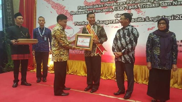 Pekanbaru Raih Penghargaan Nawacita 2016