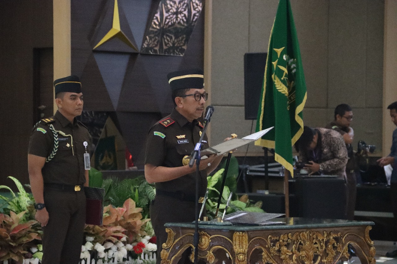 Kejati Riau Lantik Asisten dan Kajari Baru, Tekankan Profesionalisme dan Integritas