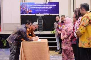 MoU PT Elnusa TBK dan PT BLJ, Bupati Kasmarni Harap Tingkatkan Pertumbuhan Ekonomi
