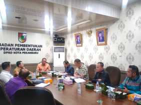 Bapemperda DPRD Pekanbaru Bahas Empat Ranperda