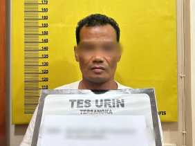 Kabur Lima Tahun, Pelaku Penggelapan di Inhu Ditangkap Polisi dan Positif Amphetamine