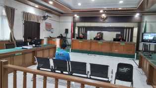 Kades Kasang Mungkal Didakwa Korupsi Rp1 Miliar, Jaksa Tuntut 7,5 Tahun Penjara