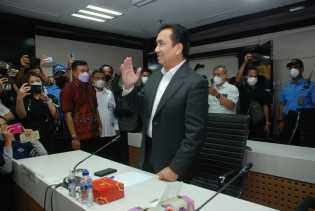 MKD DPR Hentikan Kasus Effendi Simbolon