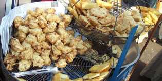 Dua Makanan yang Perlu Dibatasi Konsumsinya saat Pandemi COVID-19