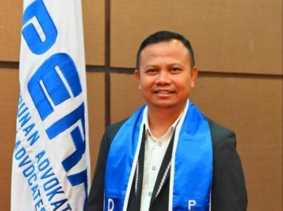 Menang Praperadilan, Eks Kadiskes Kampar dr. Zulhendra Das'at Akan Gugat Polda Riau