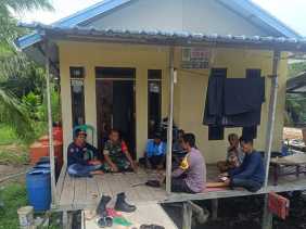 Polsek Tanah Merah Imbau Pilkada Damai 2024, Kunjungi Desa Selat Nama untuk Jaga Kondusivitas