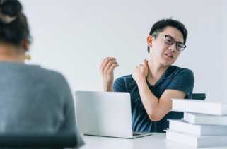 3 Cara untuk Kurangi Nyeri Saraf Kejepit