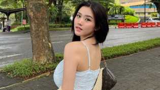 Anastasya Khosasih Pose di Bathtub Pakai Outfit ala Cewek Mamba