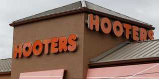 Hooters Bangkrut, Seluruh Jaringan Restoran  Dijual