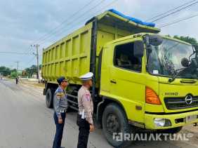 Terbukti Pungli, Oknum ASN Dishub Riau Diturunkan Pangkat dan Tak Terima TPP