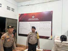 Polres Kuansing Intensifkan Patroli Blue Light di Kantor KPU, Bawaslu, dan Gudang Logistik Menjelang Pilkada 2024