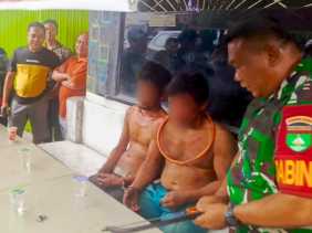 Diduga Curi Kabel PLN, Dua Pria di Pekanbaru Babak Belur sebelum Diamankan Polisi