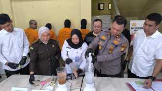 Polsek Sukajadi Musnahkan 2.500 Butir Ekstasi dan 400 Gram Sabu, Empat Tersangka Diamankan