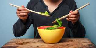 Konsumsi Makanan Berserat Bisa Bantu Kurangi Risiko Karies saat Puasa