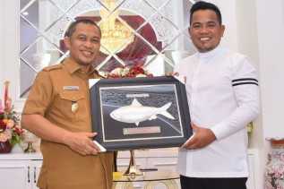 Wabup Bagus Santoso Dan Bupati Zukri Saling Memuji