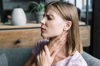 Berikut 8 Obat Rumahan untuk Mengatasi Sakit Tenggorokan