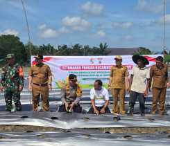 Polsek Langgam Luncurkan Program Ketahanan Pangan di Desa Langkan