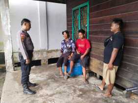 Polsek Rupat Utara Gelar Pertemuan dengan Warga Desa Tanjung Medang, Jelang Pilkada 2024