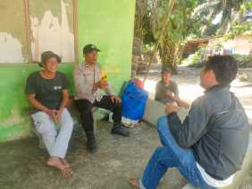 Polsek Langgam Temui Warga Rangka, Ingatkan Jaga Pilkada Damai