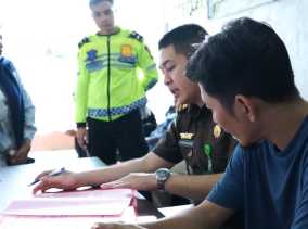 Kejari Pekanbaru Terima Pelimpahan Kasus Kecelakaan Maut di Pekanbaru