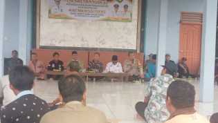Hadiri Musrenbangdes Bukit Sari Intan Jaya, Ini Pesan Babinkamtibmas Polsek Pulau Burung