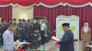 SF Hariyanto Lantik Risnandar Mahiwa Sebagai Pj Wali Kota Pekanbaru