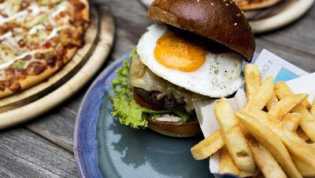 Studi: Junk Food Percepat Kerusakan Sel Otak dan Memori