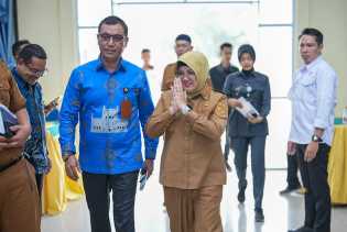 Bupati Afni Minta Lelang Proyek di Siak Transparan dan Diumumkan ke Publik