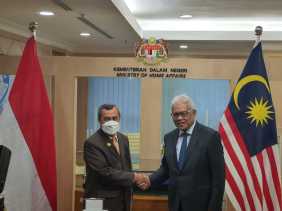 Bertemu Mendagri Malaysia, Gubri Bahas Illegal Fishing, Imigran Gelap, dan RoRo