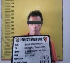 Seorang Pria di Tenayan Raya Bacok Kepala Tetangganya Akibat Emosi