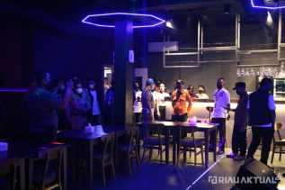 Dirazia Petugas, THM di Pekanbaru Kedapatan Buka Saat Ramadhan