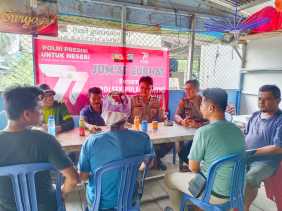 Cooling System Pemilu 2024, Kapolsek Pulau Burung Laksanakan Jumat Curhat