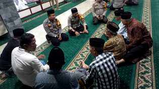 Polsek Pekanbaru Kota Dialog Bersama Masyarakat untuk Pemilu Damai 2024